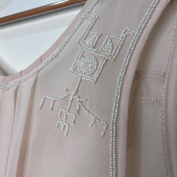 Elegant Pink Sleeveless Top - Picture 6 of 13